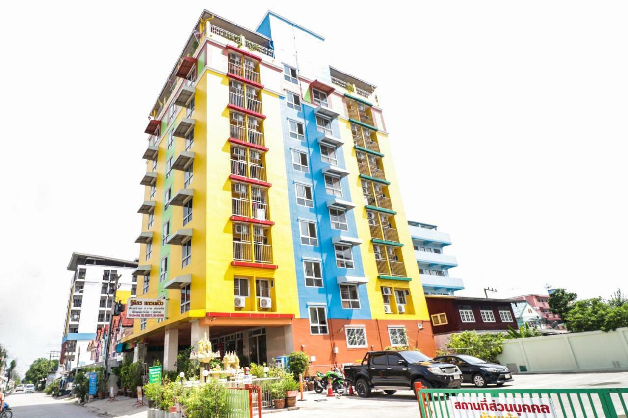 Отель Oyo 237 Thitikorn Grandview Ban Pak Khlong Si Экстерьер фото
